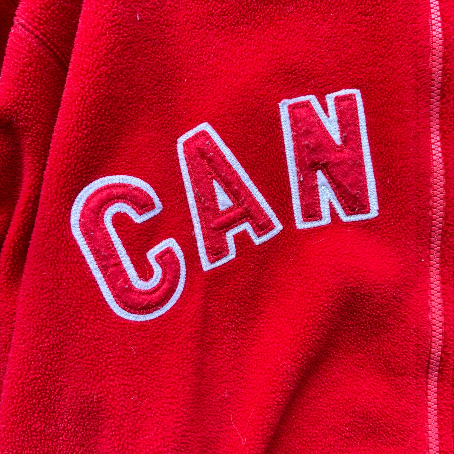 Club Hollywood Canada Red 'Canada' Zip Up Fleece [Large]